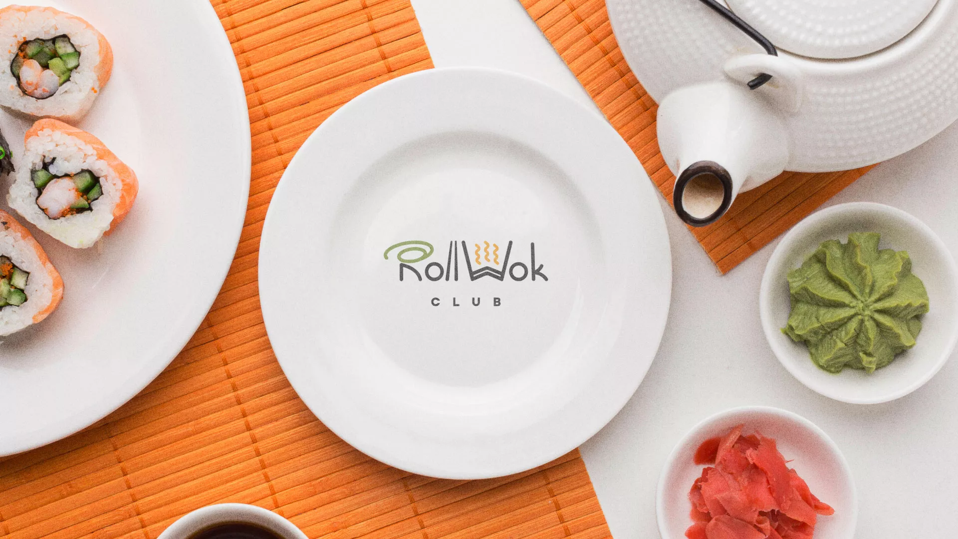 Разработка логотипа и фирменного стиля в Элисте для суши-бара «Roll Wok Club»